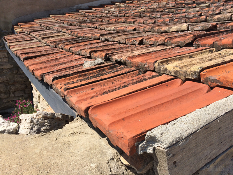 187 :: Red roof in Balcic
